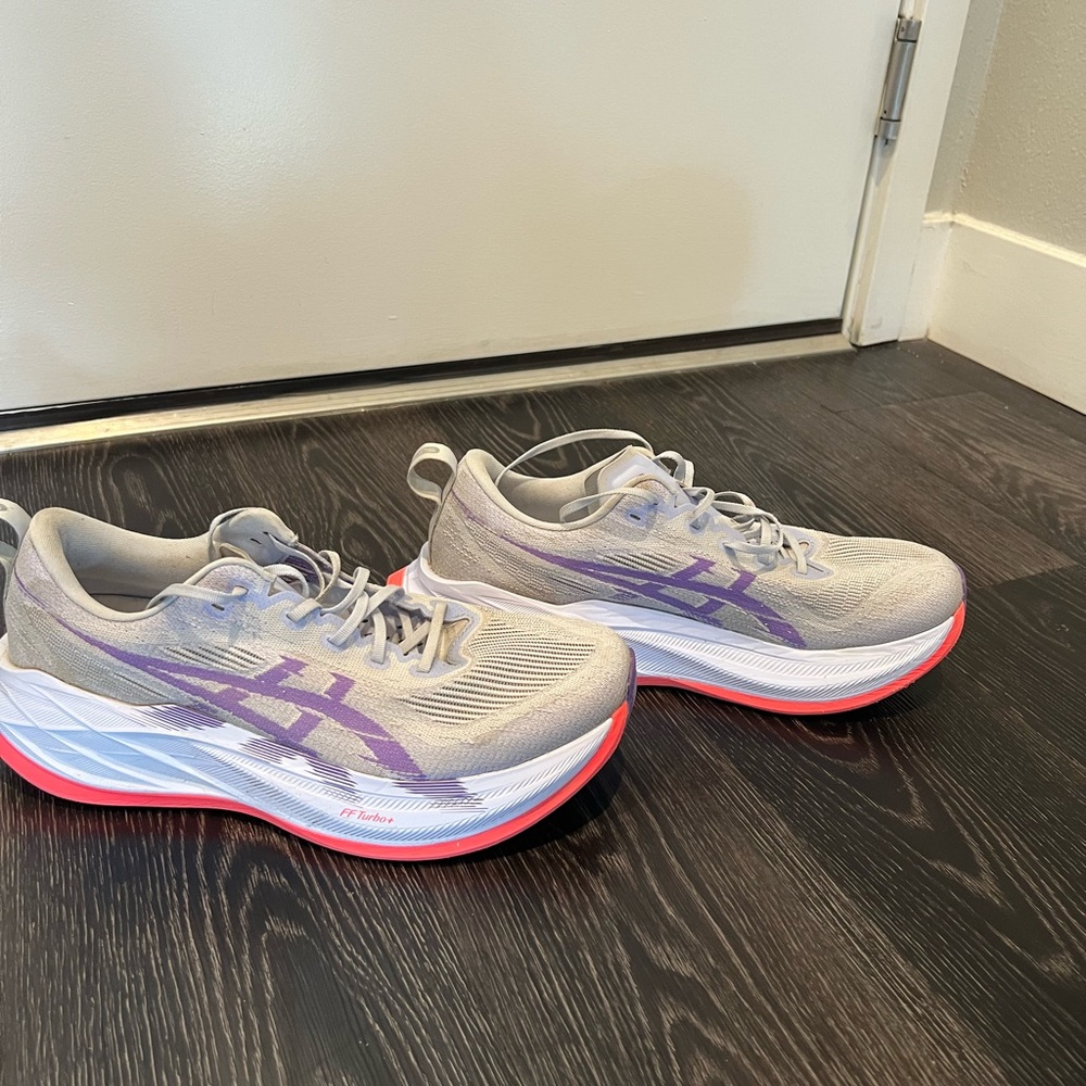 ASICS Superblast 2 Size 11.5 - Picture 2 of 6
